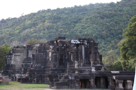 Laos Assumes Stewardship of Nang Sida Temple Following Korean-Led Restoration
